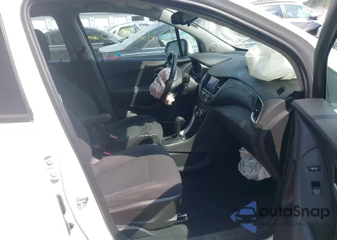 2020 Chevrolet Trax Awd Ls z USA, uszkodzony, nr VIN 3GNCJNSB2LL341775